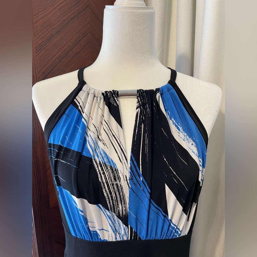 EUC. Ladies Sz L. Maxi dress. Graphic print